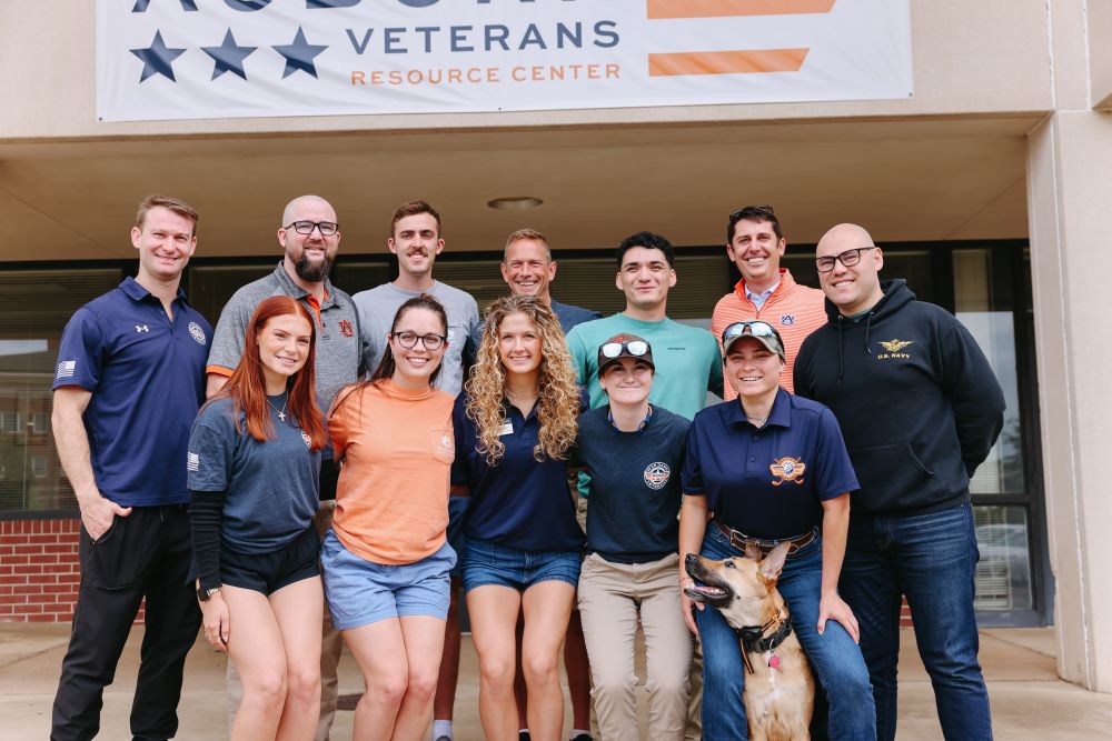 ASVA members pose for a group photo outside the Veterans Resource Center