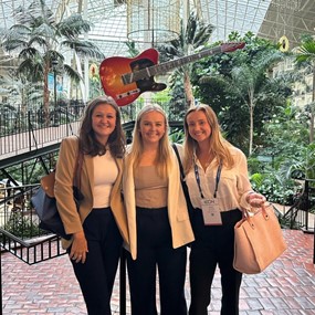 Auburn public relations students at the 2023 ICON conference
