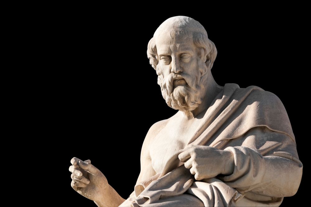 A statue of Plato