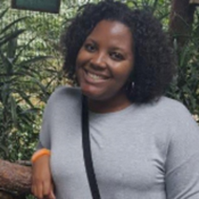 Ariel Cochran '18 
