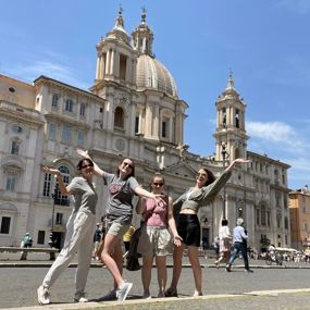 Art and art history students in Rome