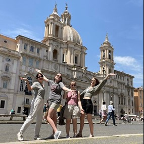 Art and art history students in Rome