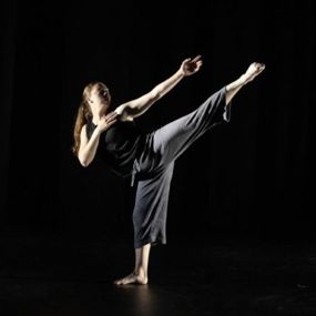 Samantha Briggs dancing on stage