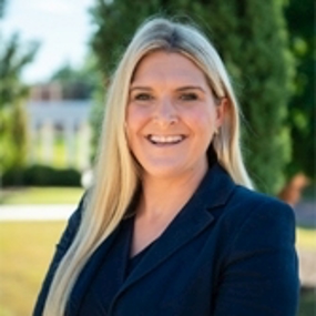Kate Henvey DeMoss 