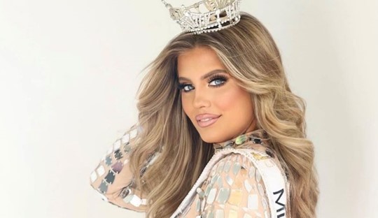 Julia Herrin wearing the Miss South Carolina crown